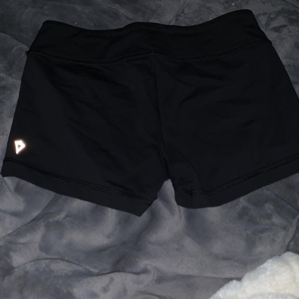 IVIVVA shorts